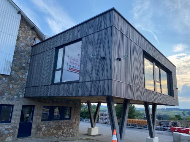 Vos bureaux en structure bois à Cherain : modernité et durabilité